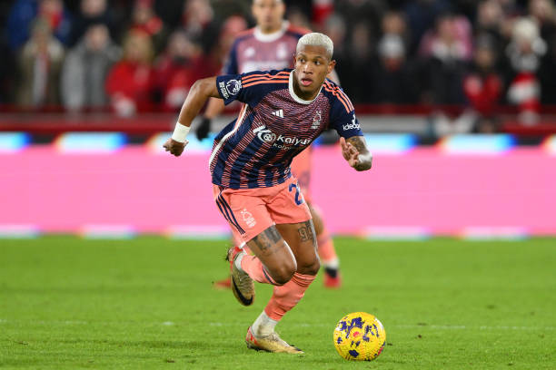 他的出色发 他的出色发